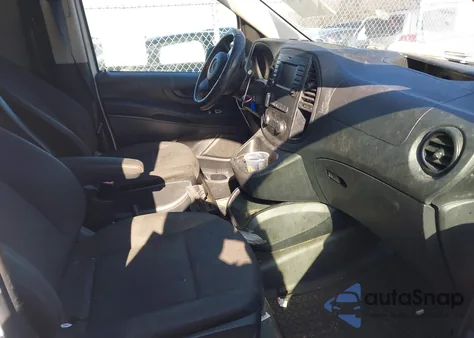 2017 Mercedes-Benz Metris z USA, uszkodzony, nr VIN WD3PG2EA8H3219865